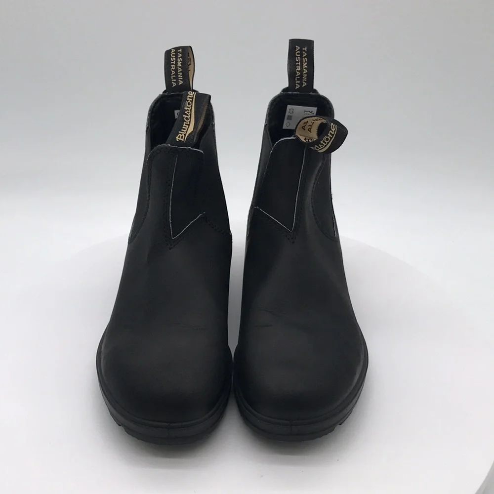 Blundstone mens boots size 6 US
